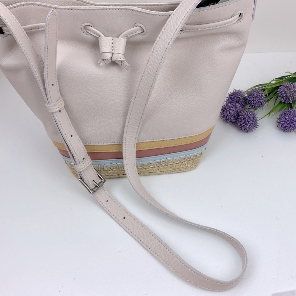 The Sak genuine leather drawstring crossbody handbag with magnetic closure NWT! - Picture 14 of 16